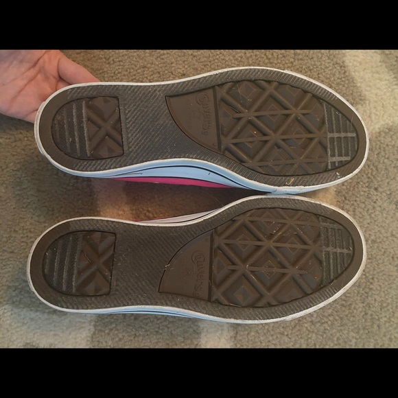 Converse - Picture 2 of 2